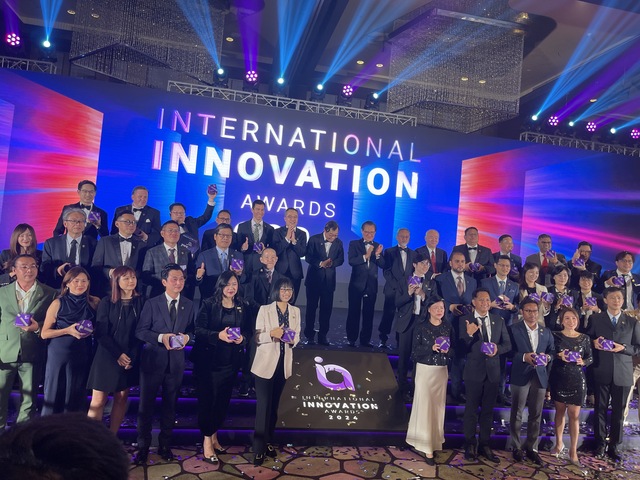 Image 3: 2024 IIA International Innovation Awards Recipients' Group Photo.