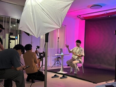 去(114)年北市青年局邀請《Nuva》創辦人林上哲拍攝AI工作流系列課程，系列學習人數近10萬人。