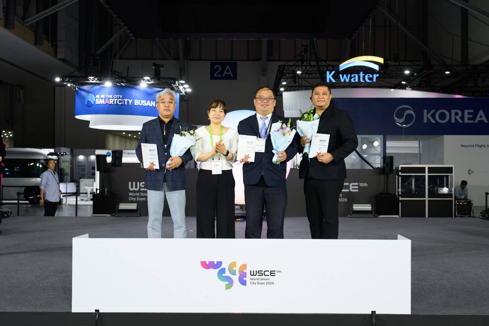 Group photo of the overseas city award recipients at the WSCE 2026 Awards Ceremony in South Korea.